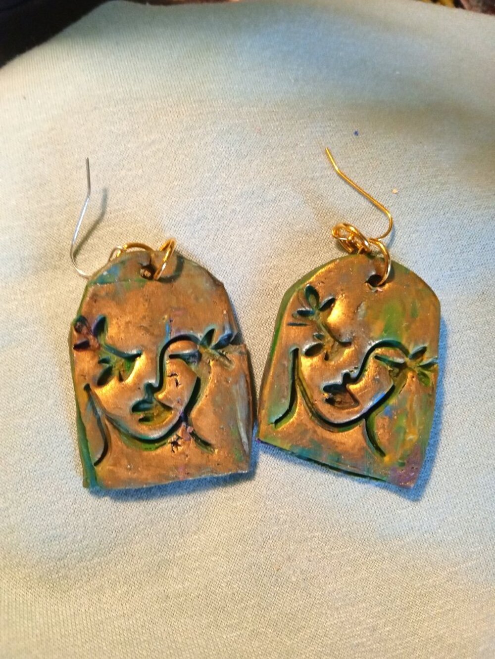 CUTE ABSTRACT EARRINGS